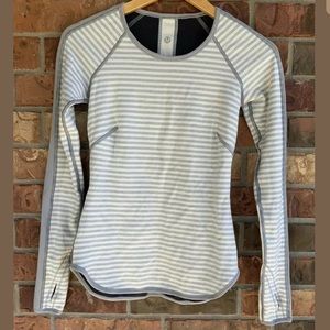 LuLulemon Size 4 Long Sleeve Reversible Shirt